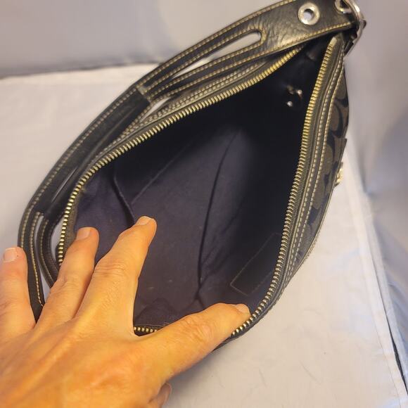 Vintage COACH Signature Black Canvas Leather Hand Bag Purse Handbag LOGO - Picture 7 of 12